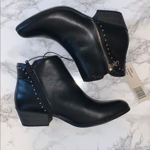 Black Esprit booties